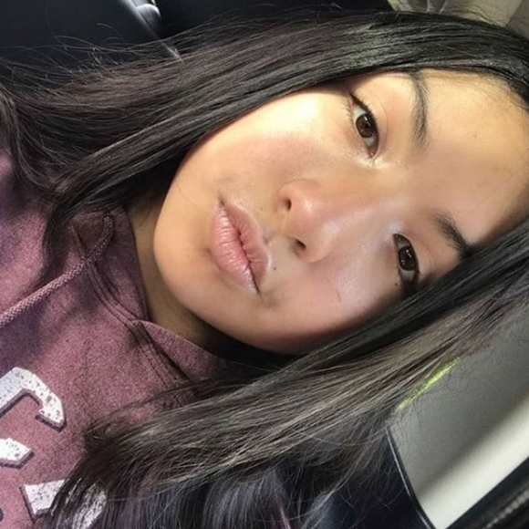 Meet your Posher, Karely - Picture 2 of 2